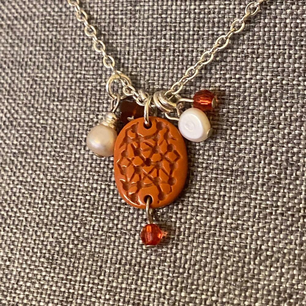 Faux Chinese Red Cinnabar Carved Charm Nevklace